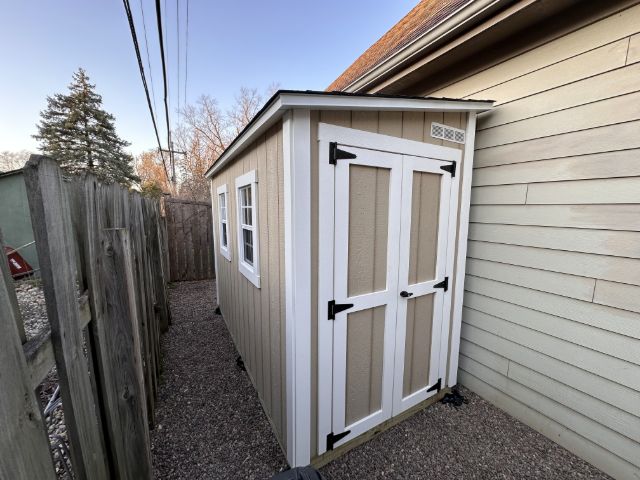 Lean-To in Tight Side Yard